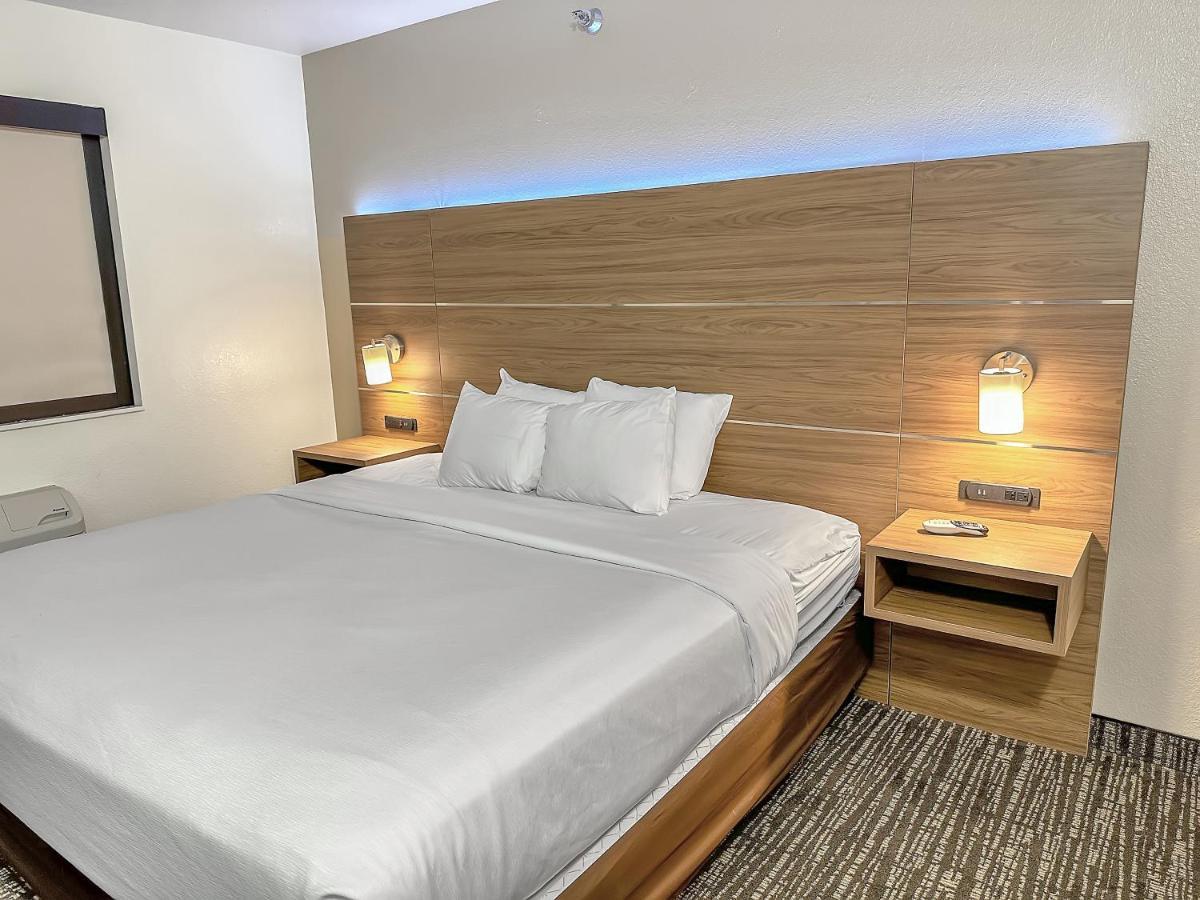 Estherville Hotel&Suites Eksteriør billede